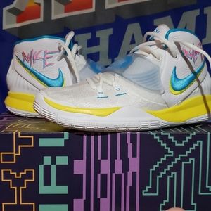 Nike Kyrie 7 Y sneaker.